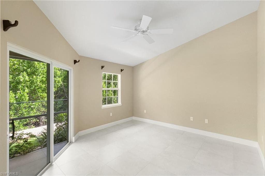 3555 Avion Woods Ct 501, Naples, FL 34104-21