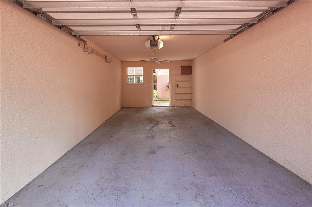 2405 Hidden Lake Dr 4705, Naples, FL 34112-20