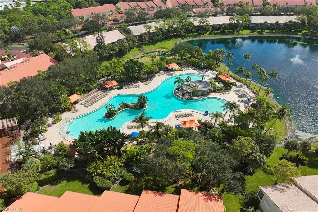 2405 Hidden Lake Dr 4705, Naples, FL 34112-24