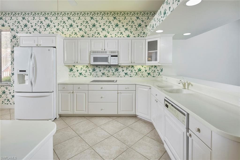 2405 Hidden Lake Dr 4705, Naples, FL 34112-7