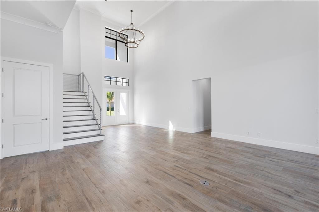 109 Gulfstream St, Marco Island, FL 34145-15