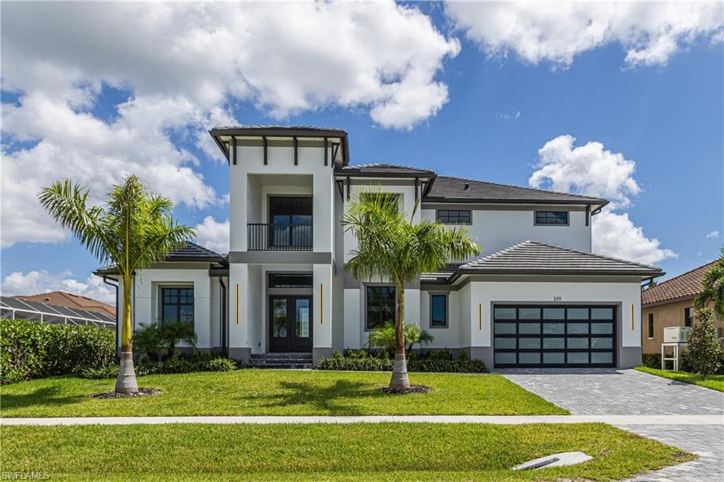 109 Gulfstream St, Marco Island, FL 34145-37