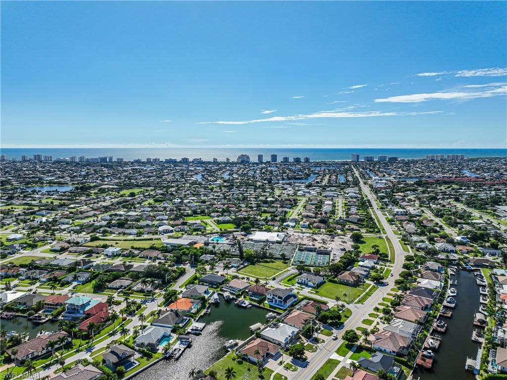 109 Gulfstream St, Marco Island, FL 34145-41