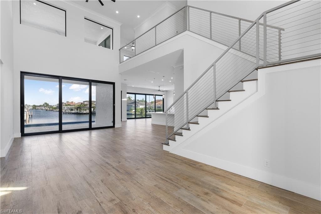 109 Gulfstream St, Marco Island, FL 34145-4