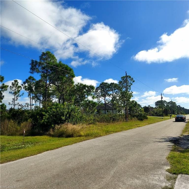 3006 30th St W, Lehigh Acres, FL 33971-1