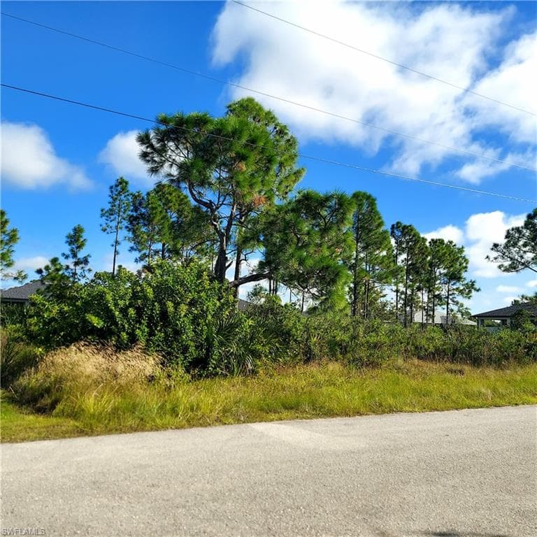 3006 30th St W, Lehigh Acres, FL 33971-3