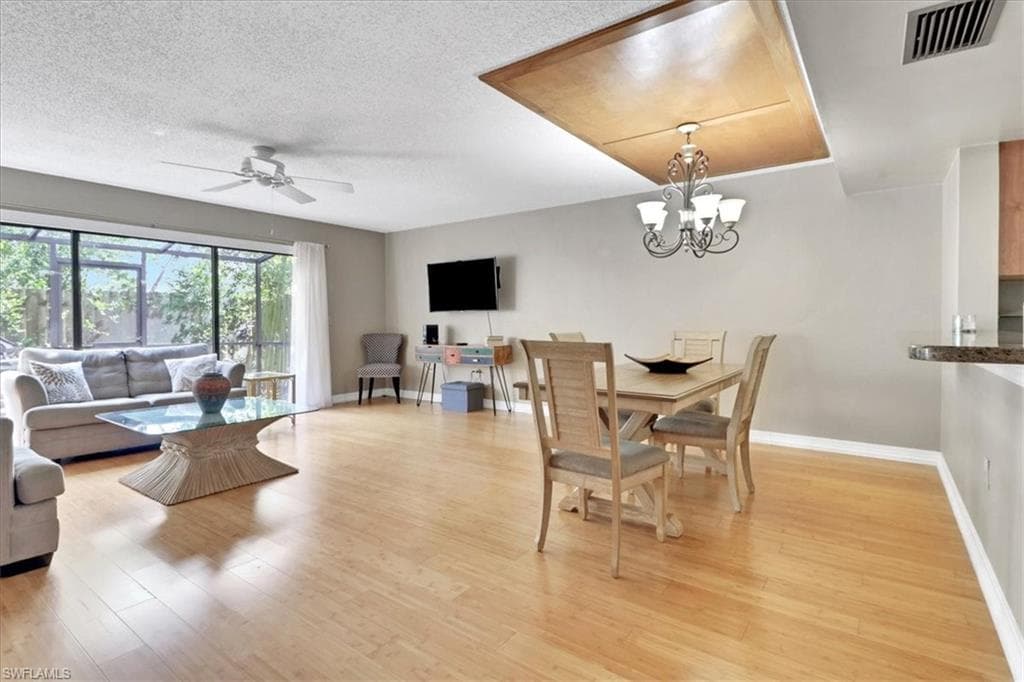 800 Meadowland Dr Apt H, Naples, FL 34108-10