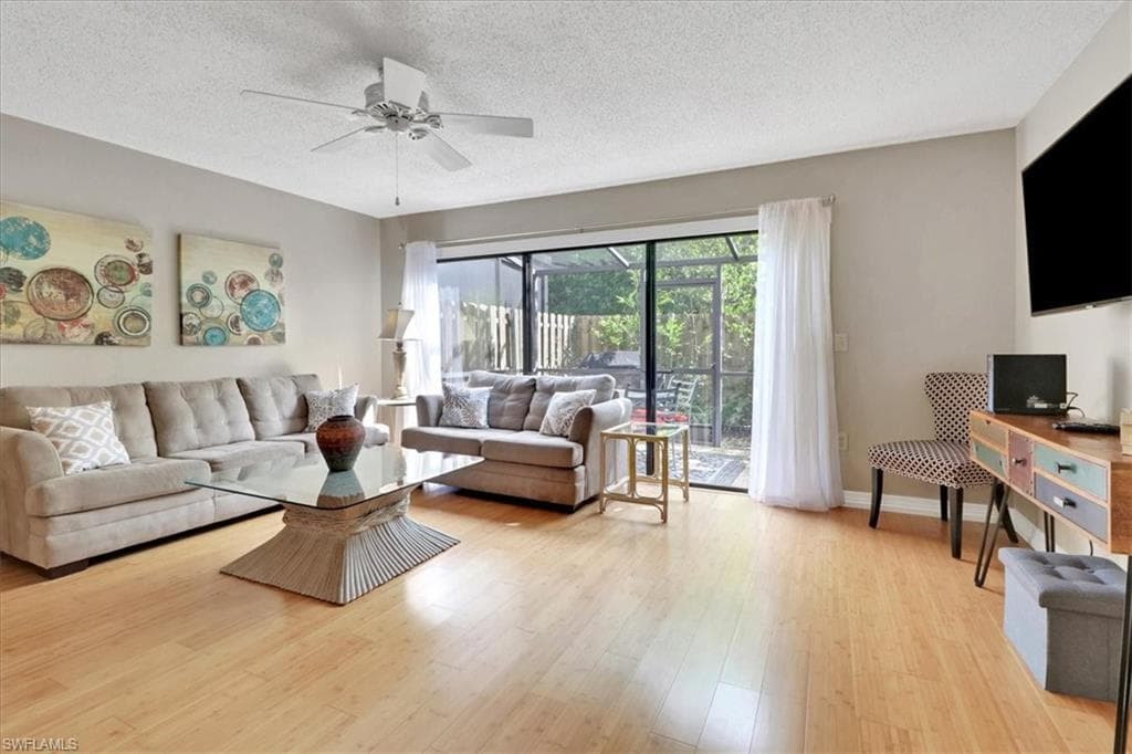 800 Meadowland Dr Apt H, Naples, FL 34108-13