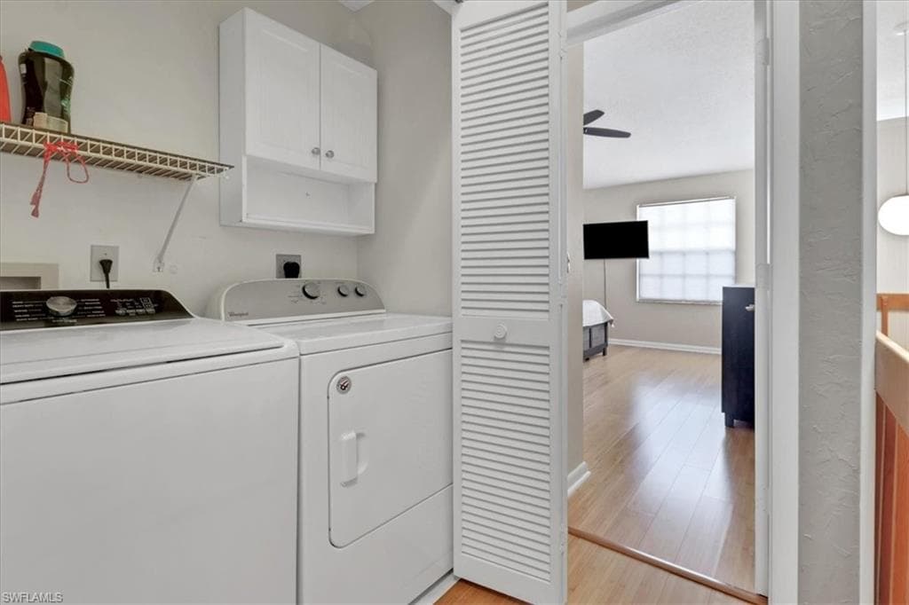 800 Meadowland Dr Apt H, Naples, FL 34108-25