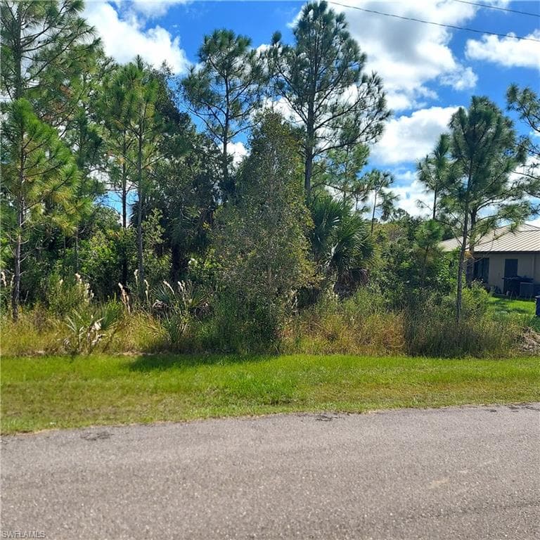 3206 Nora Ave N, Lehigh Acres, FL 33971-1