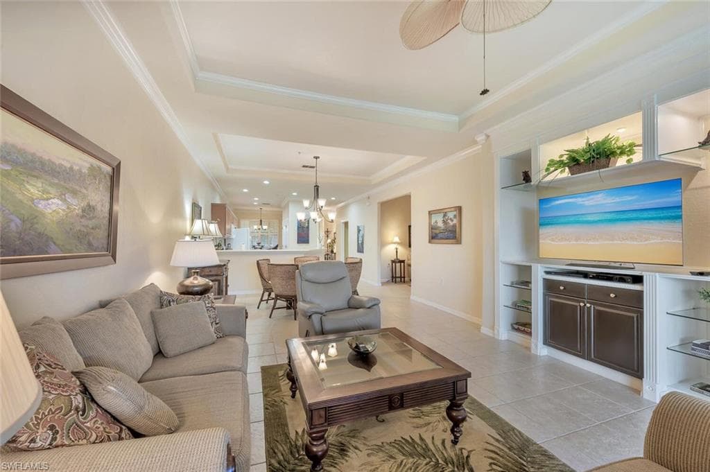 4863 Hampshire Ct 305, Naples, FL 34112-17