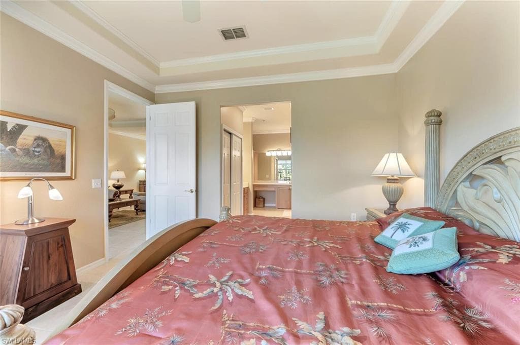 4863 Hampshire Ct 305, Naples, FL 34112-22
