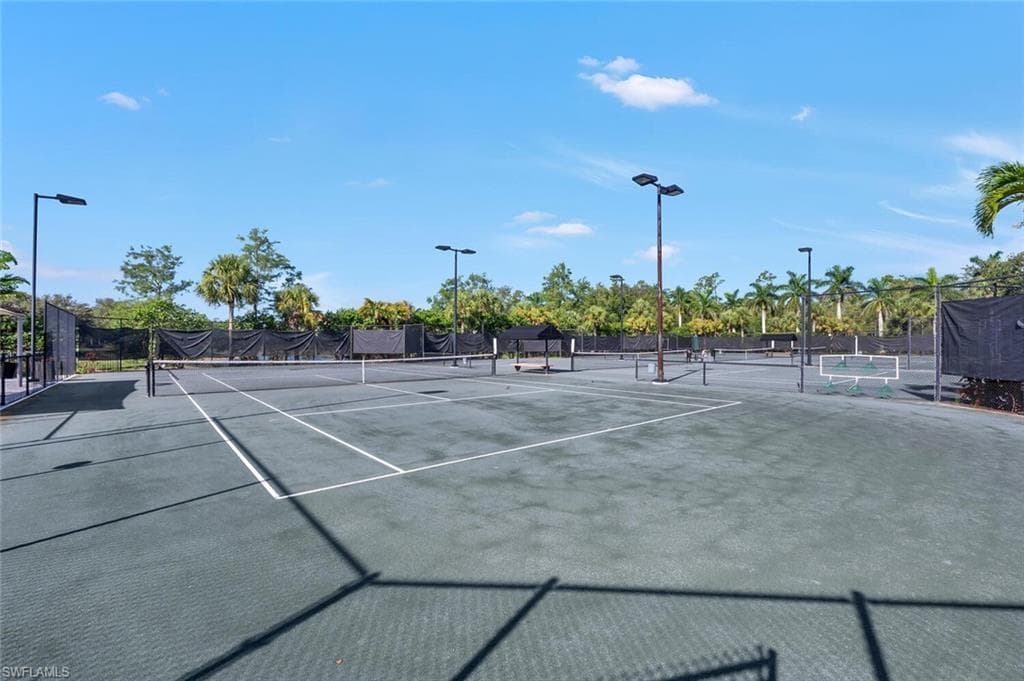 4863 Hampshire Ct 305, Naples, FL 34112-37