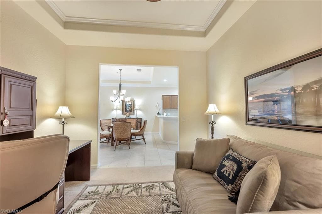 4863 Hampshire Ct 305, Naples, FL 34112-4