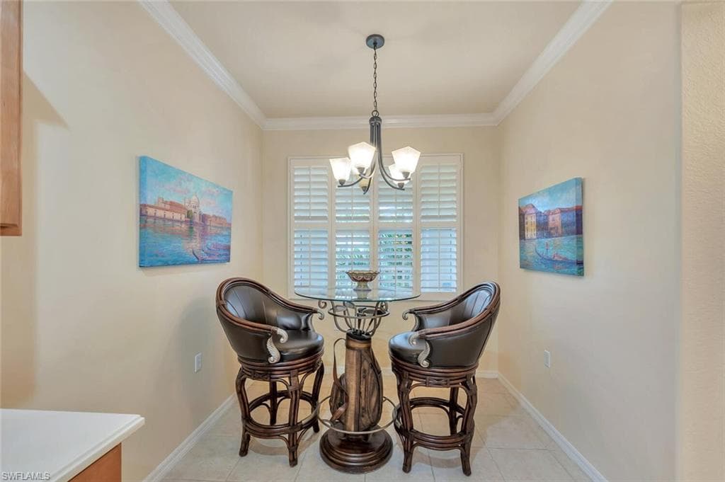 4863 Hampshire Ct 305, Naples, FL 34112-6