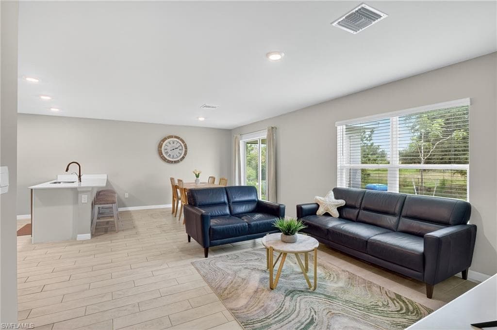 3013 41st St SW, Lehigh Acres, FL 33976-19