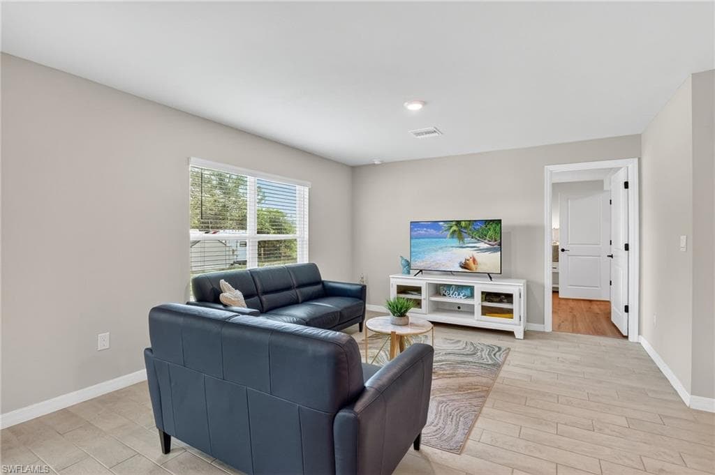 3013 41st St SW, Lehigh Acres, FL 33976-20