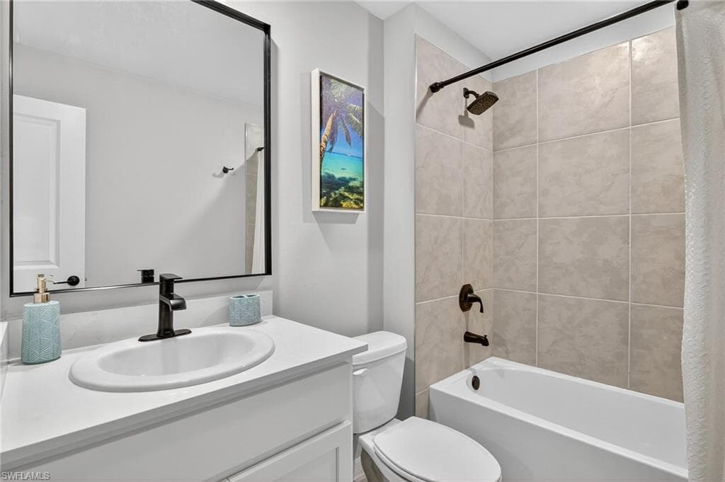 3013 41st St SW, Lehigh Acres, FL 33976-35