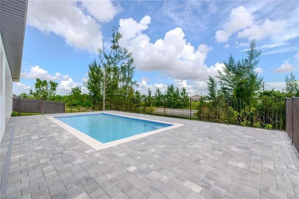 1119 20th Pl, Cape Coral, FL 33993-13