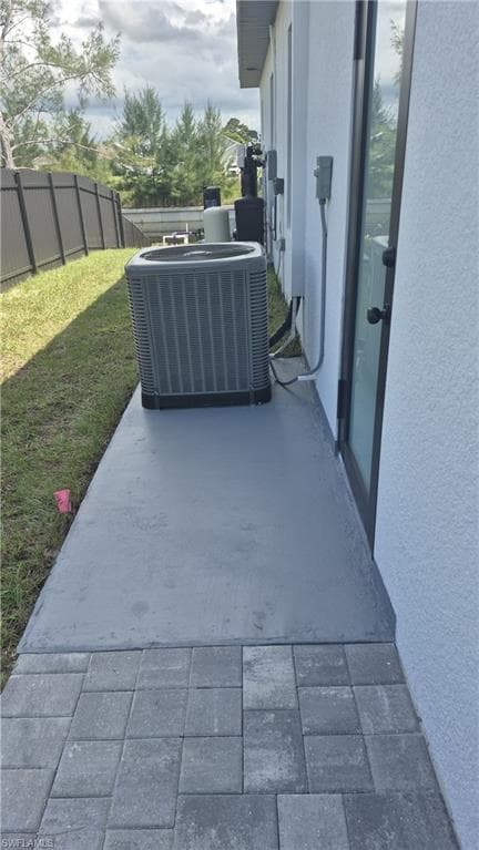 1119 20th Pl, Cape Coral, FL 33993-37