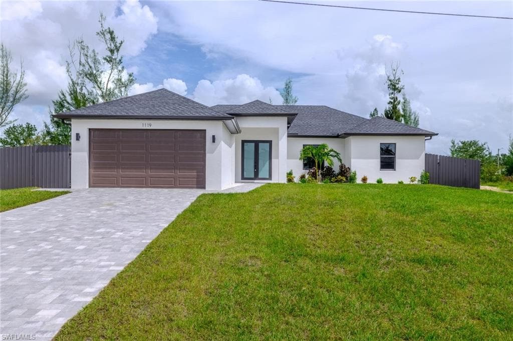 1119 20th Pl, Cape Coral, FL 33993-4