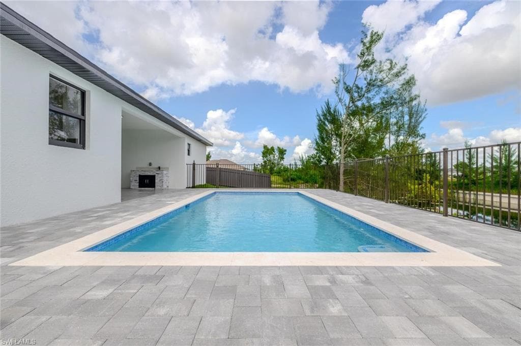 1119 20th Pl, Cape Coral, FL 33993-5