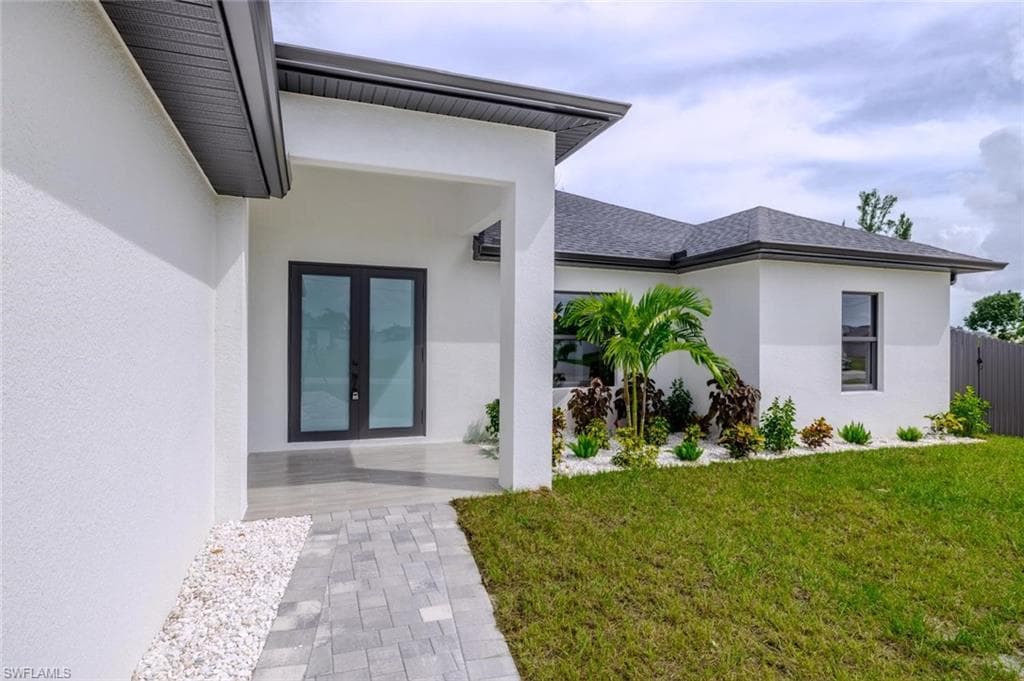1119 20th Pl, Cape Coral, FL 33993-7