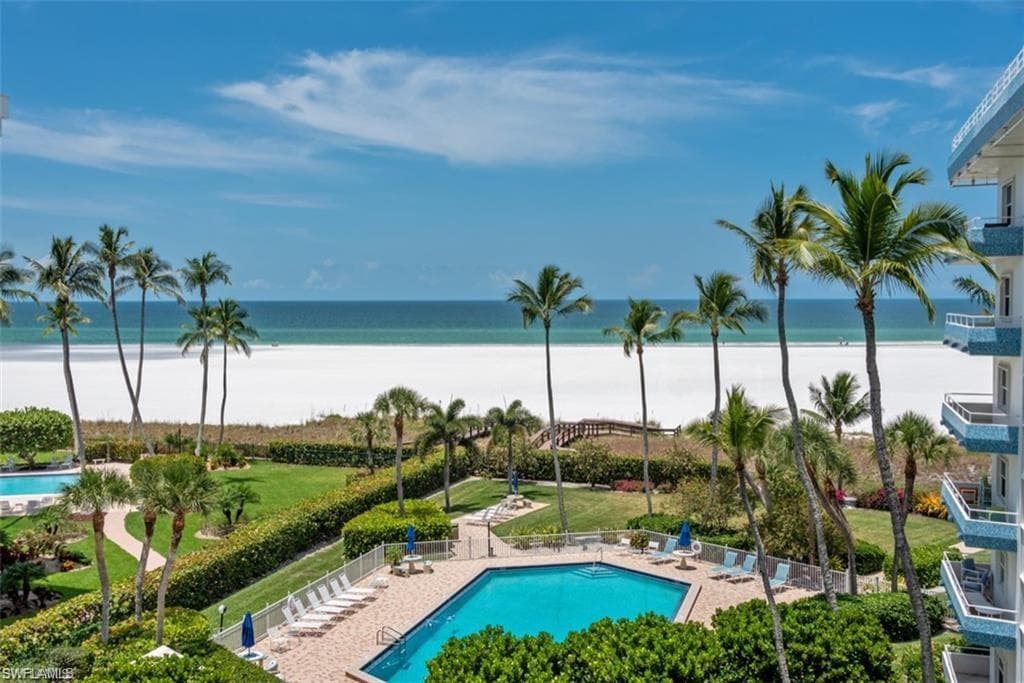 220 Seaview Ct 213, Marco Island, FL 34145-6