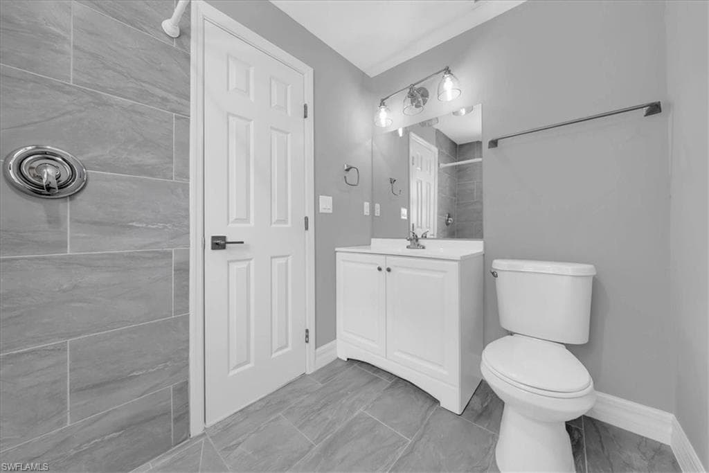 3897 Coconut Cir S, Naples, FL 34104-19
