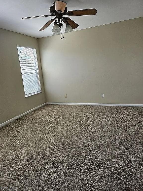 6123 Lake Front Dr, Fort Myers, FL 33908-12