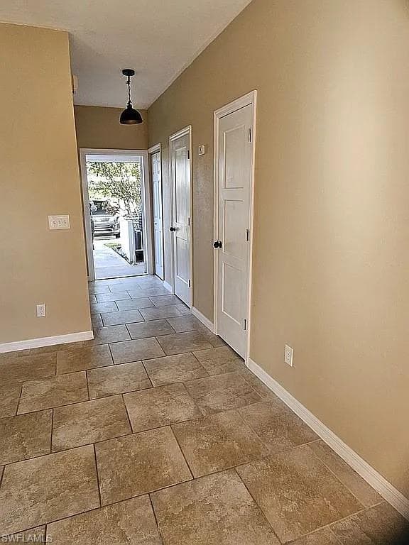 6123 Lake Front Dr, Fort Myers, FL 33908-2
