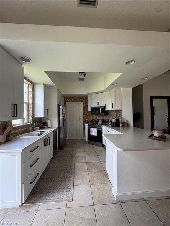 2258 Heydon Cir W, Naples, FL 34120-9