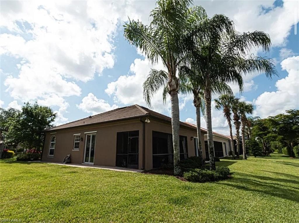 2258 Heydon Cir W, Naples, FL 34120-20