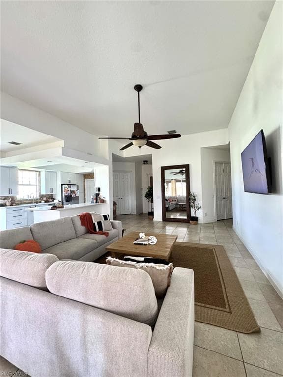 2258 Heydon Cir W, Naples, FL 34120-5