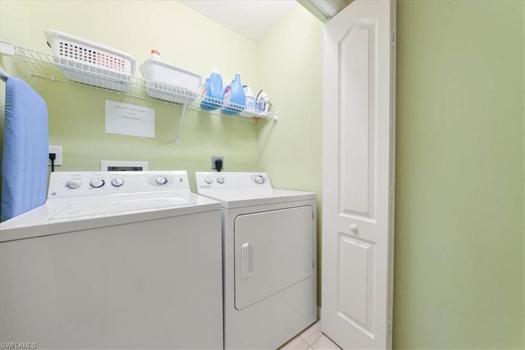 2690 Cypress Trace Cir 3225, Naples, FL 34119-20