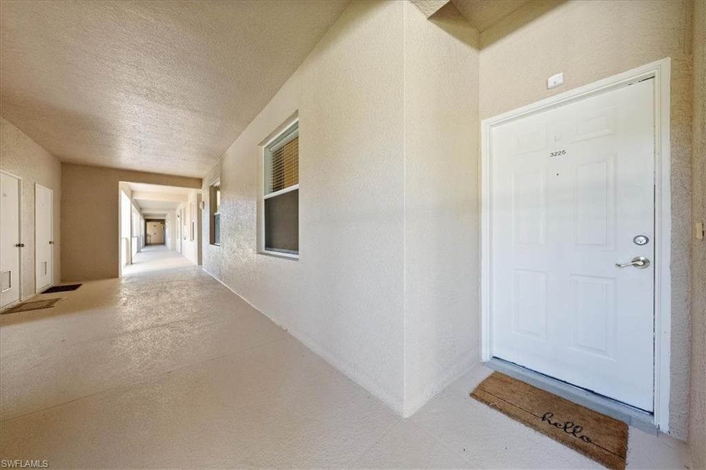 2690 Cypress Trace Cir 3225, Naples, FL 34119-26