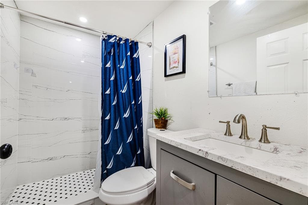 2012 Wright St, Fort Myers, FL 33916-5