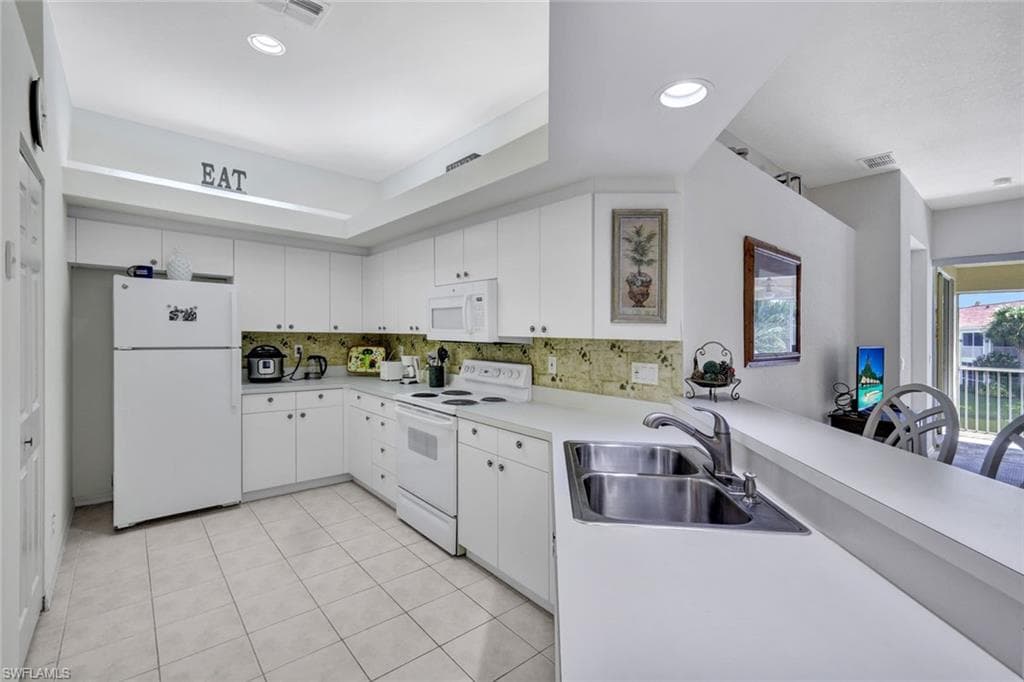 10711 Halfmoon Shoal Rd 203, Estero, FL 34135-11