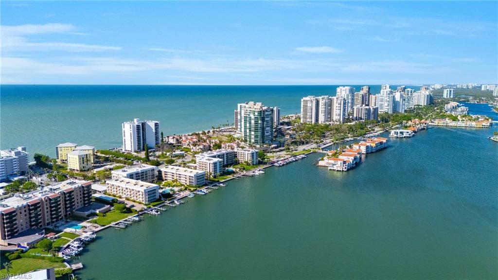 3483 Gulf Shore Blvd N 605, Naples, FL 34103-19