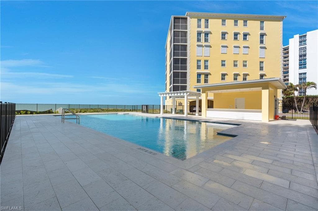 3483 Gulf Shore Blvd N 605, Naples, FL 34103-25