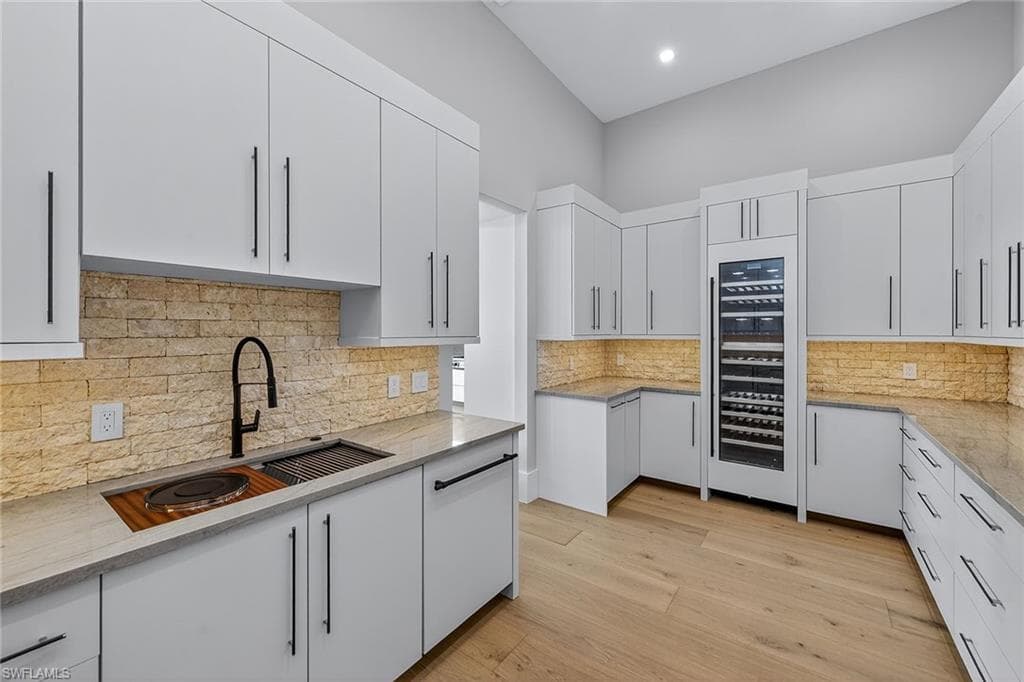 1598 Heights Ct, Marco Island, FL 34145-11