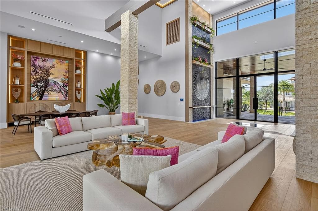 1598 Heights Ct, Marco Island, FL 34145-5