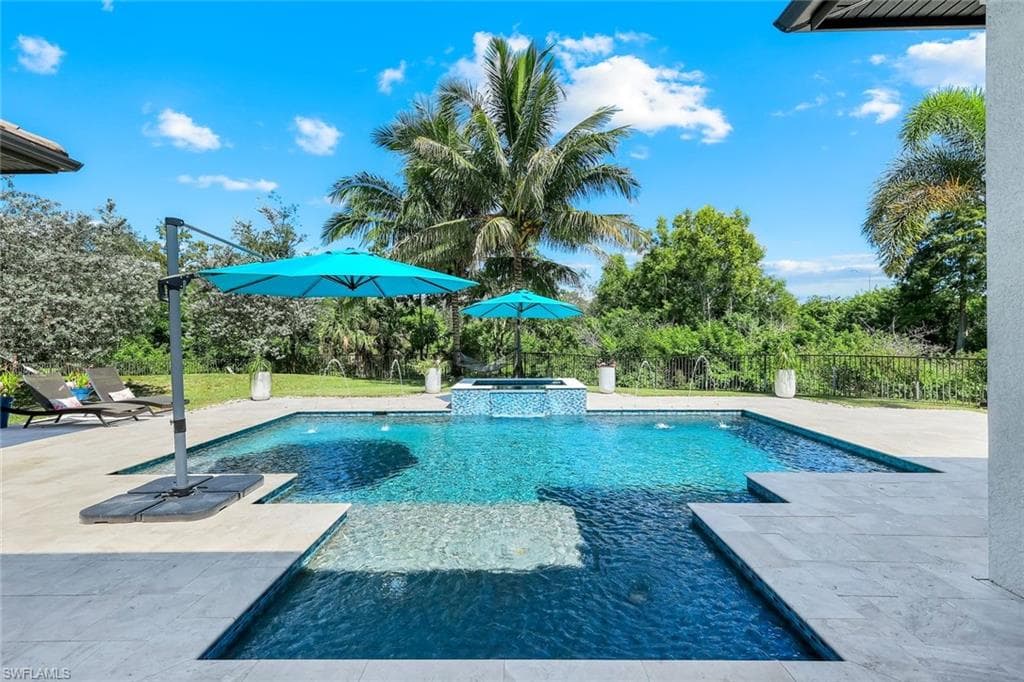 5861 Napa Woods Way, Naples, FL 34116-29