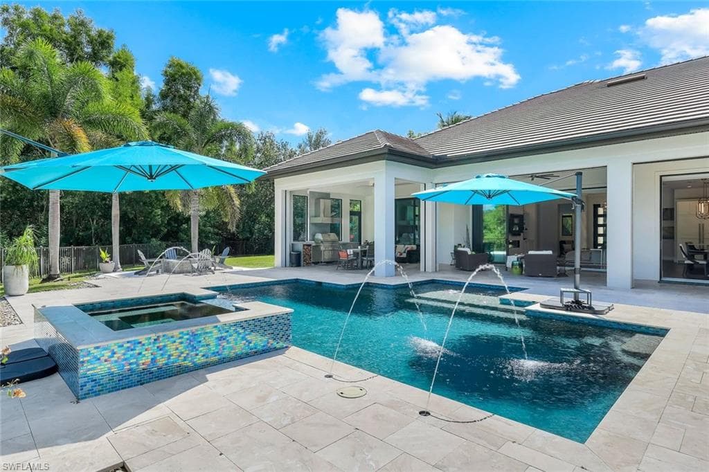 5861 Napa Woods Way, Naples, FL 34116-37