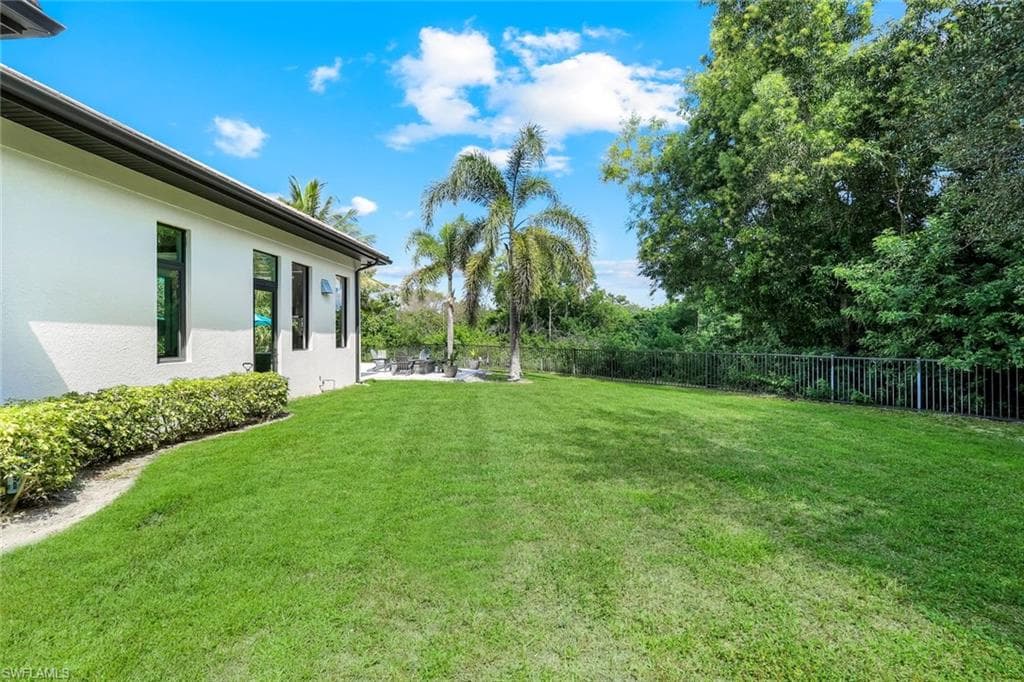 5861 Napa Woods Way, Naples, FL 34116-42