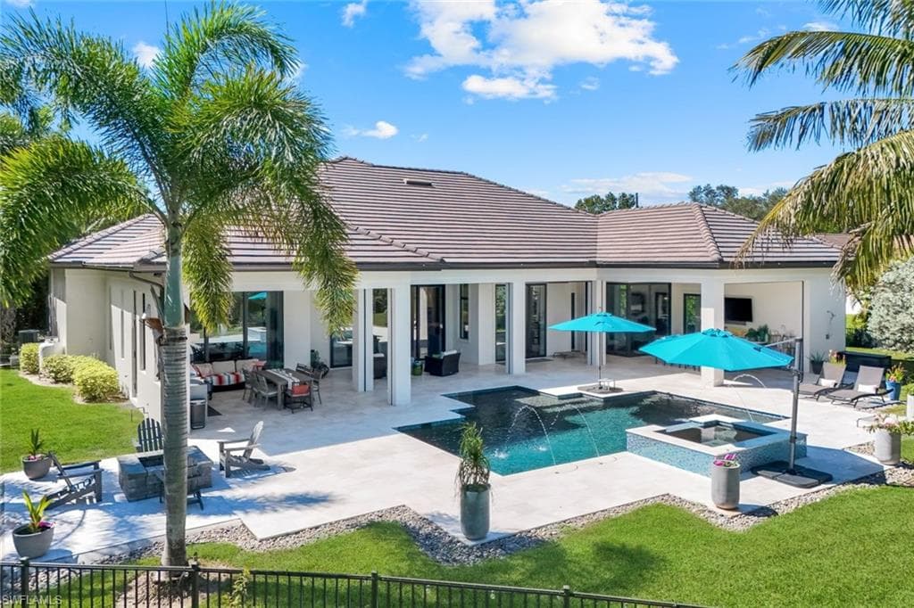 5861 Napa Woods Way, Naples, FL 34116-44