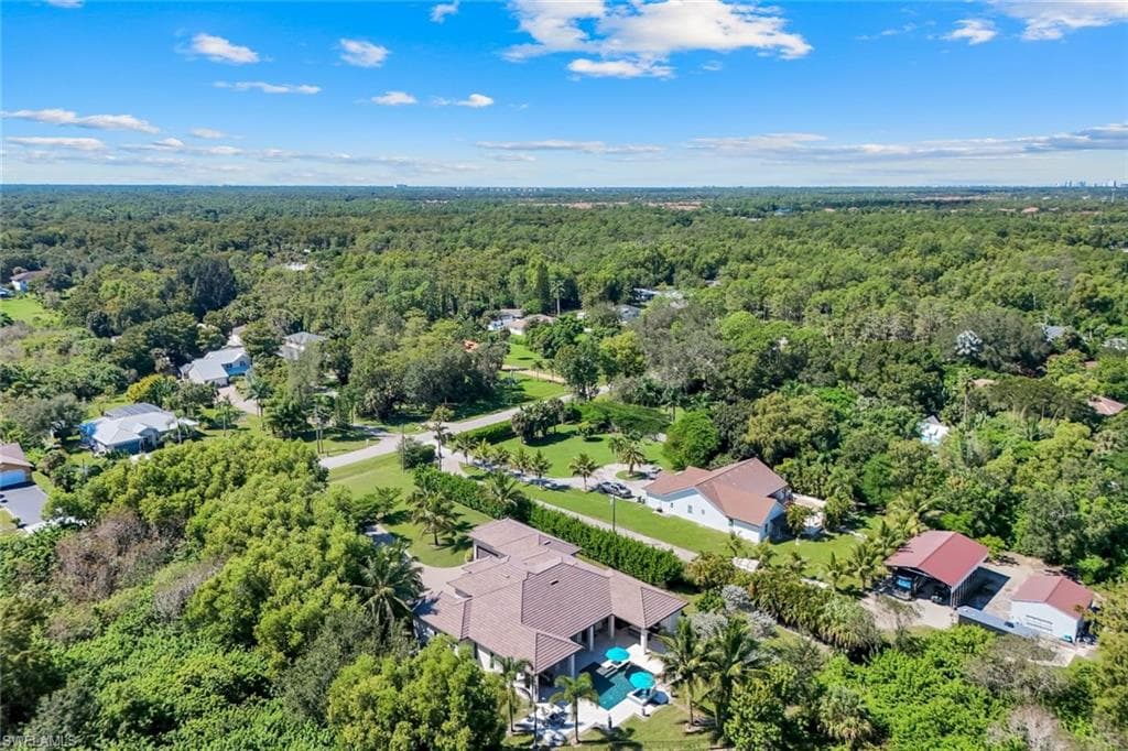 5861 Napa Woods Way, Naples, FL 34116-46