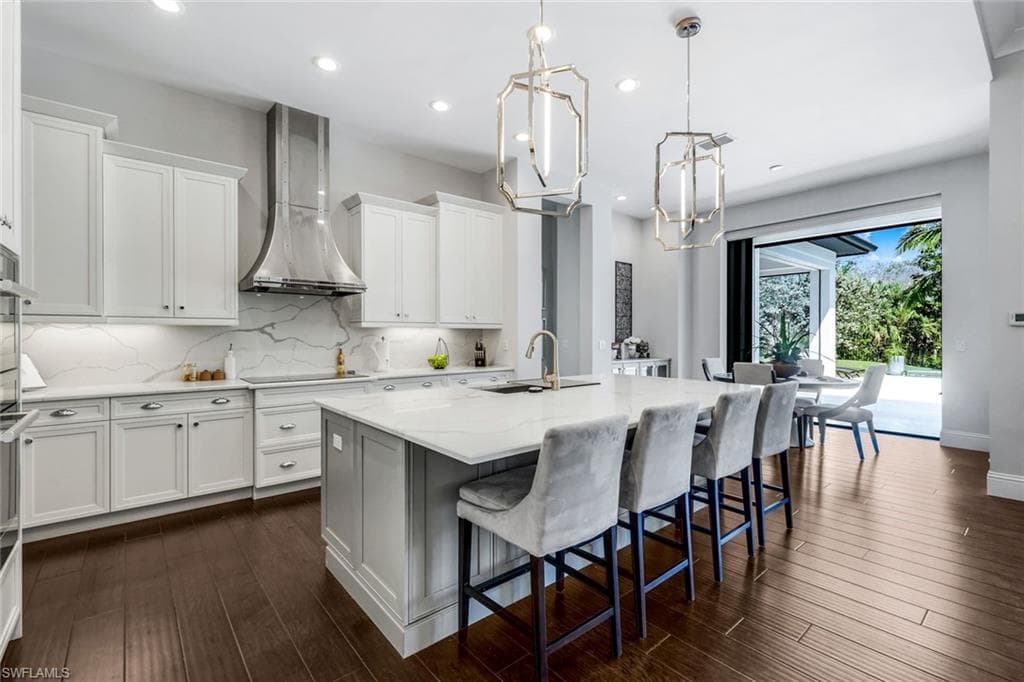 5861 Napa Woods Way, Naples, FL 34116-7