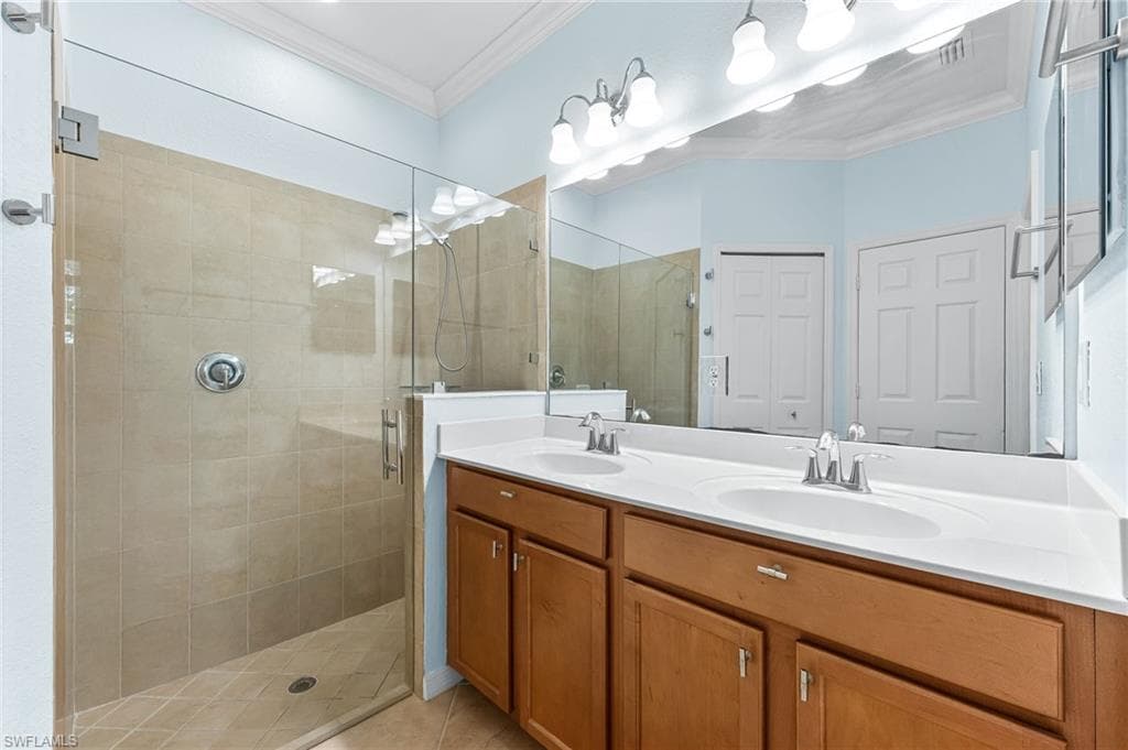 14716 Cranberry Ct, Naples, FL 34114-15