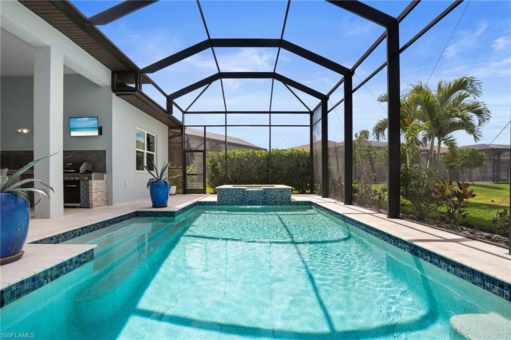 3671 Sapphire Cove Cir, Naples, FL 34114-30